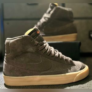 Nike Blazer mid 77 9.5 men’s